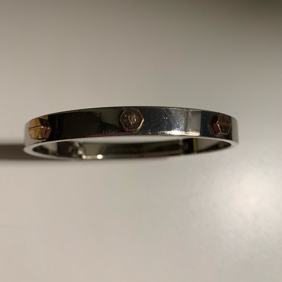 TOV ESSENTIALS Rose White Gold Fine Rivets Bangle - Picture 4 of 6